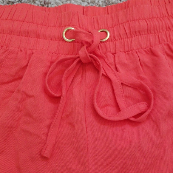 Shorts - Picture 4 of 6